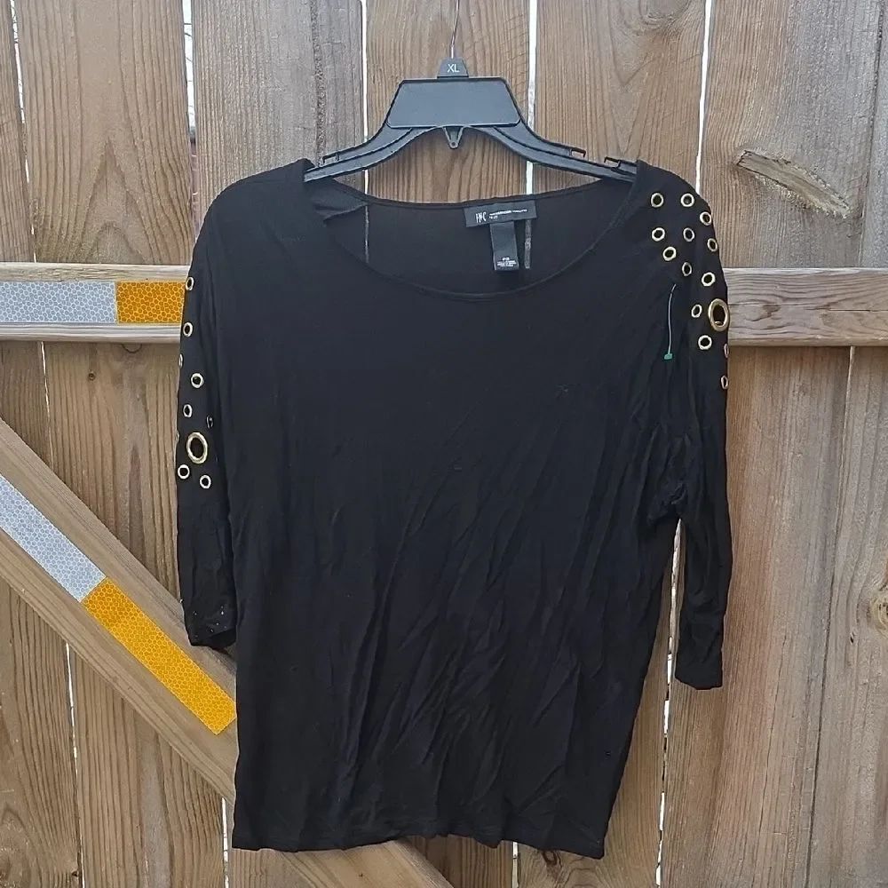 Black Grommet Sleeve Women's Top